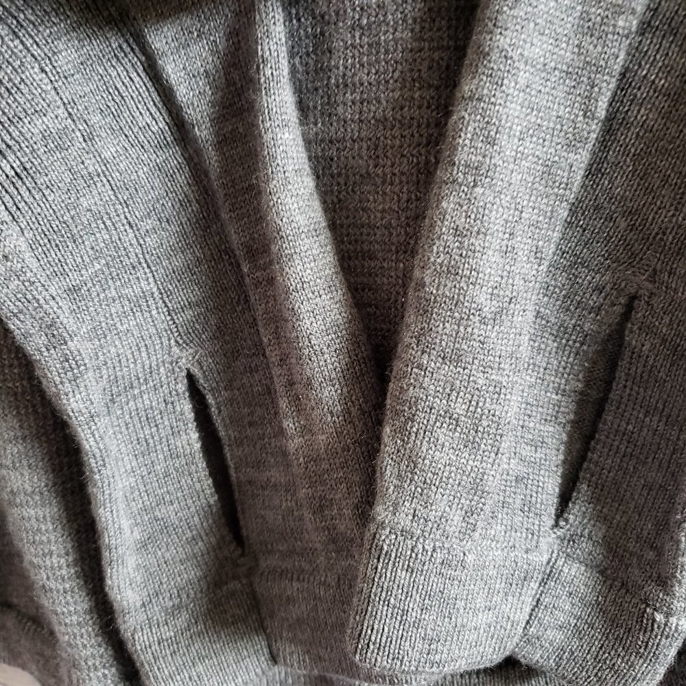 Lululemon Sweater - Picture 4 of 6